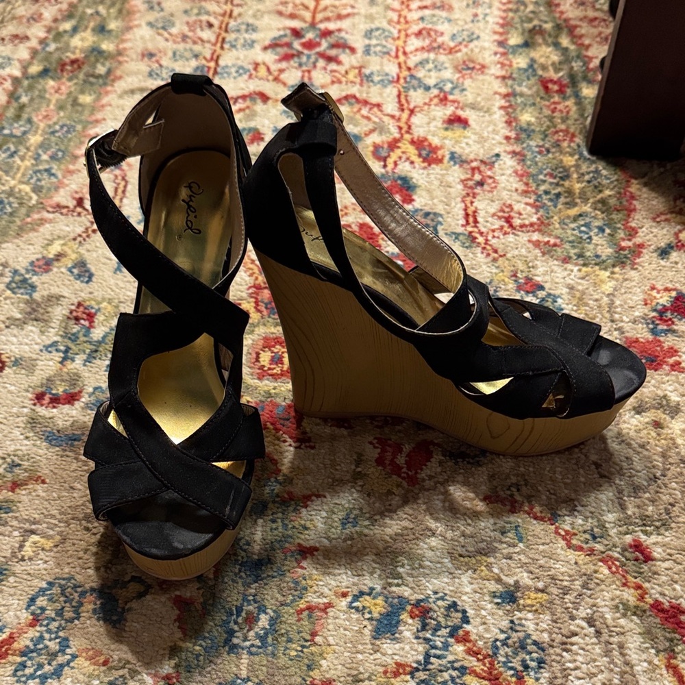 Qupid Black Wedge Sandals Y2K